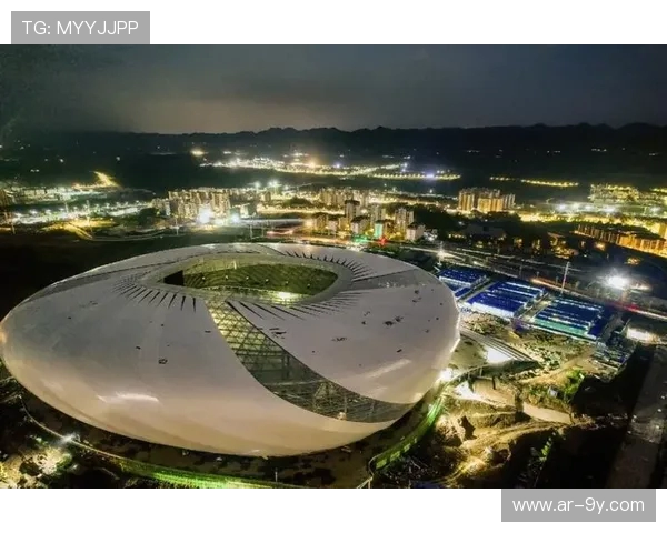 重庆龙兴足球场获赞为国内最具未来感的现代化体育地标之一